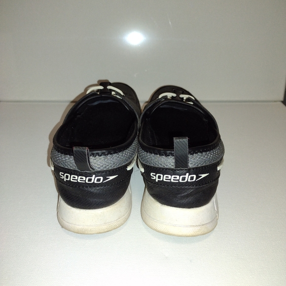 Shoes - Picture 2 of 4